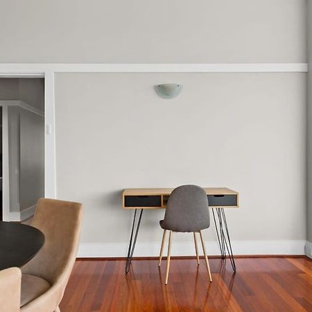 Huge Harbour View Apartment In Historic Home 悉尼 外观 照片
